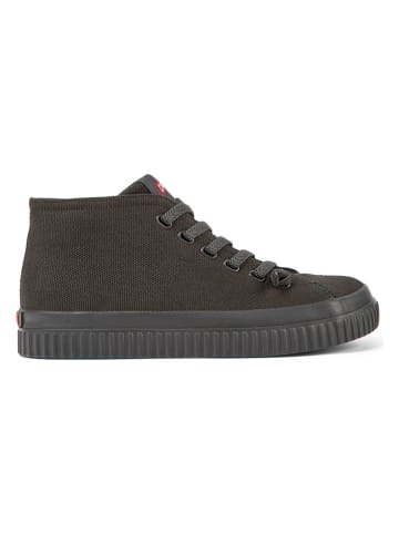 Sneakers in Khaki