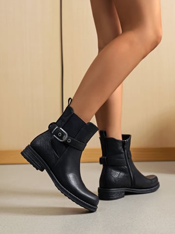 Boots in Schwarz