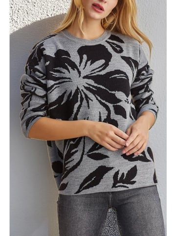 Sweter w kolorze szaro-czarnym