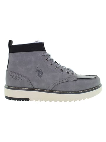 Boots in Grau
