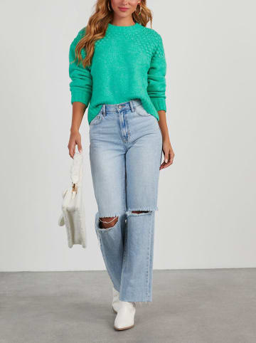 Sweter w kolorze zielonym