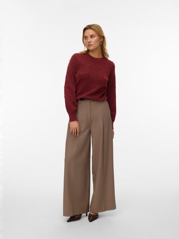 Sweter w kolorze bordowym