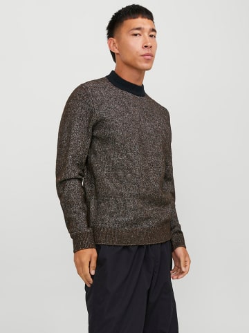 Sweter w kolorze brązowym