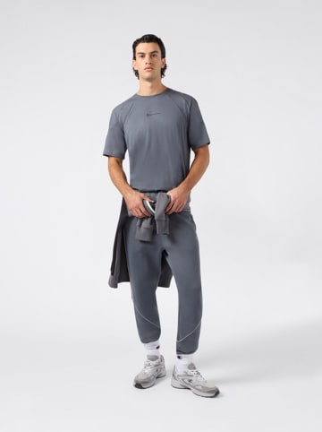 Shirt in Grau