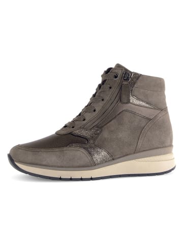 Sneakers  in Grau