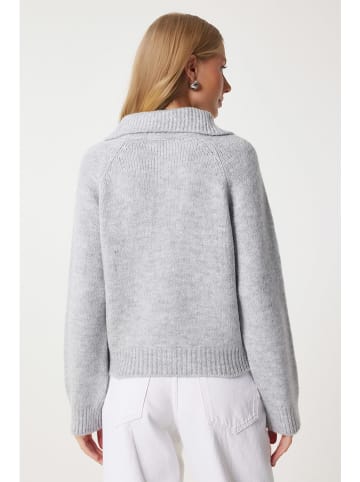 Cardigan in Grau