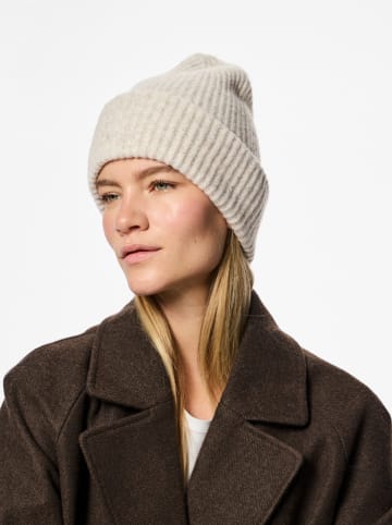 Strickmütze in Beige