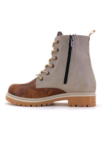 Boots in Beige/ Hellbraun