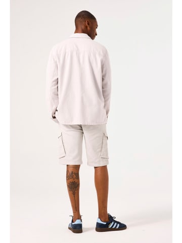Hemdjacke in Creme