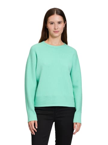 Sweter w kolorze zielonym