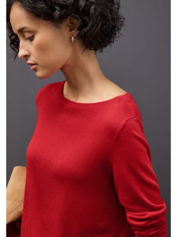 Sweter w kolorze czerwonym