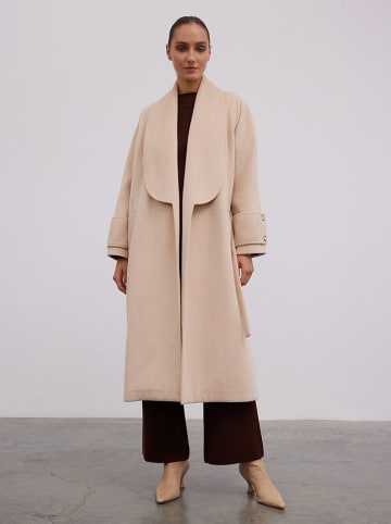 Tussenmantel beige