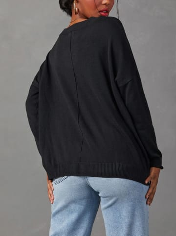 Sweter w kolorze czarnym