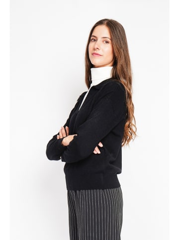 Sweter w kolorze czarnym