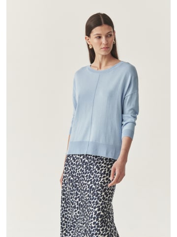 Pullover in Hellblau