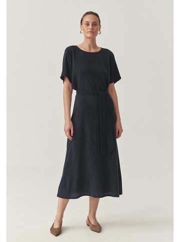 Kleid in Dunkelblau