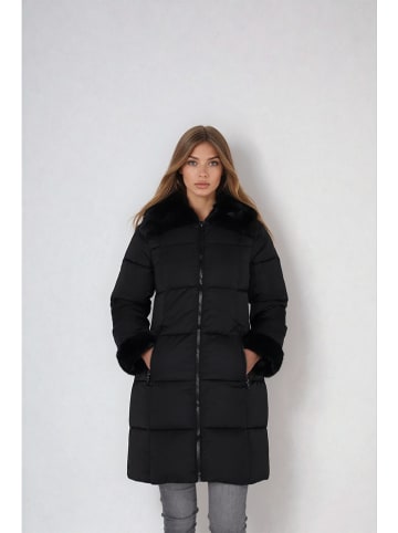 Wintermantel in Schwarz