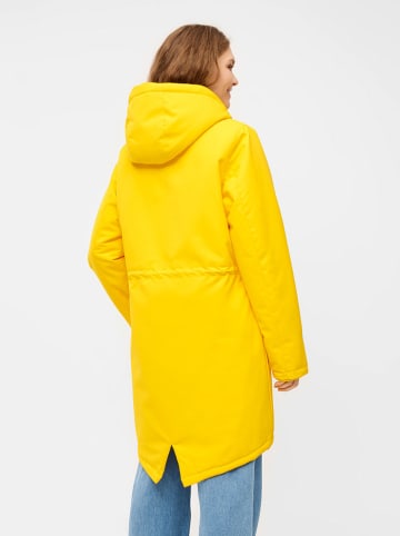 Parka geel
