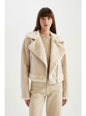 Winterjacke in Creme