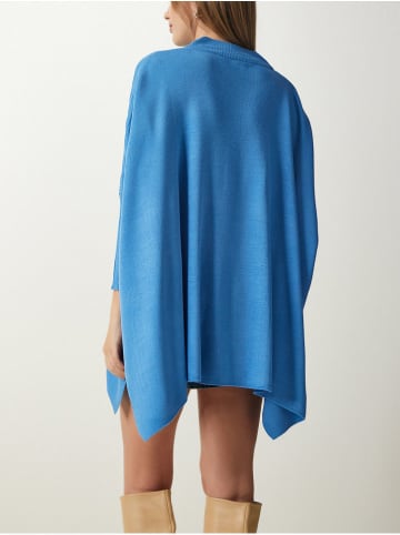 Sweter w kolorze niebieskim
