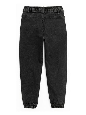 Jogger in Schwarz