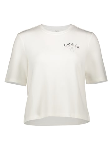 Shirt wit