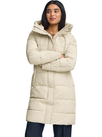 Wintermantel in Creme