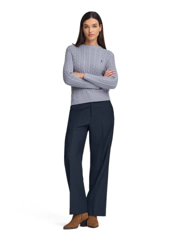 Sweter w kolorze błękitnym