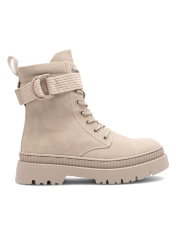 Boots in Beige
