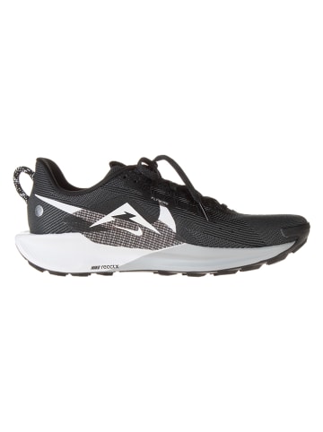 Buty "Pegasus Trail 5" w kolorze czarnym do biegania