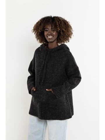 Sweter w kolorze czarnym