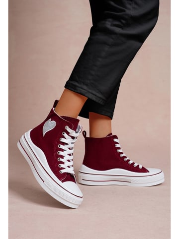 Sneakersy w kolorze czerwonym