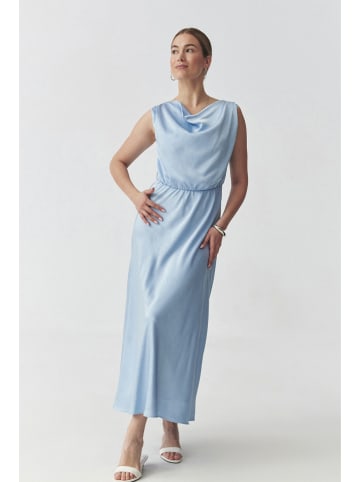 Kleid in Hellblau