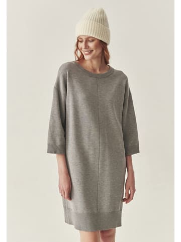 Kleid in Hellgrau