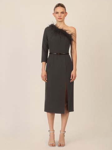 Kleid in Schwarz