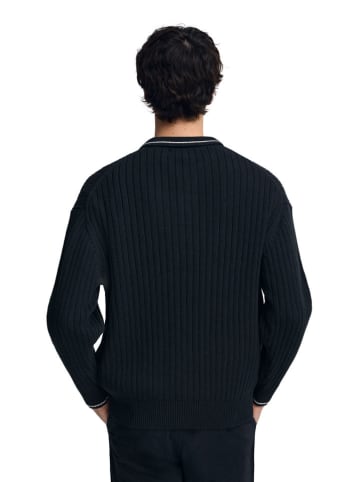 Sweter w kolorze granatowym