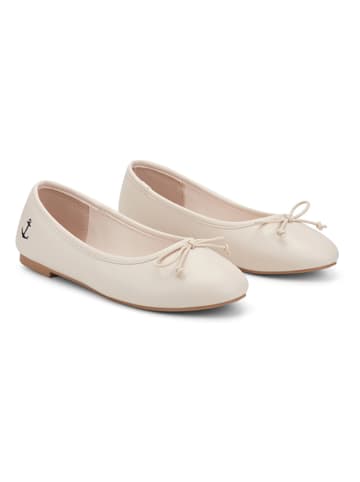 Ballerinas in Beige