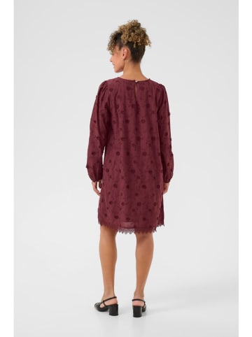 Kleid in Bordeaux