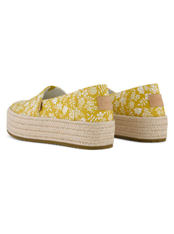 Espadryle w kolorze żółtym