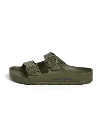 Klapki w kolorze khaki