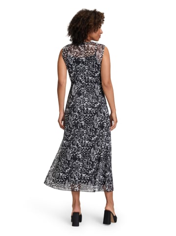 Kleid in Schwarz