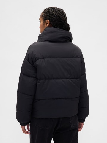 Winterjacke in Schwarz