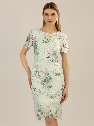 Kleid in Hellgrün/ Bunt
