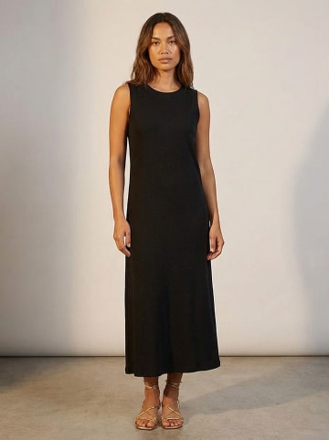 Kleid in Schwarz