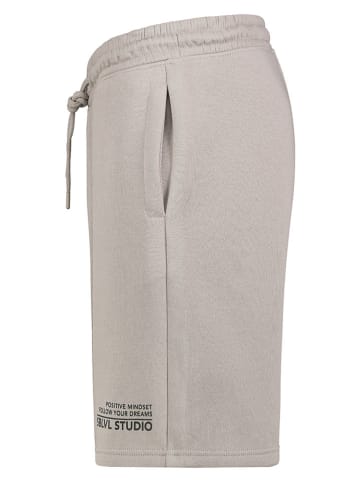 Sweatshorts in Taupe