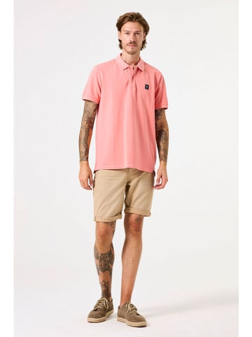 Koszulka polo w kolorze łososiowym