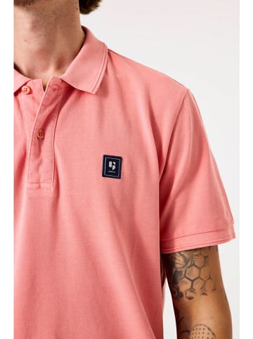 Koszulka polo w kolorze łososiowym