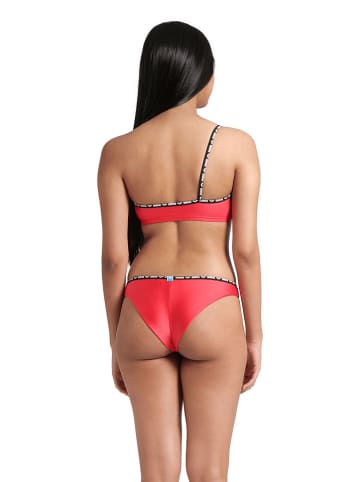 Bikini in Rot