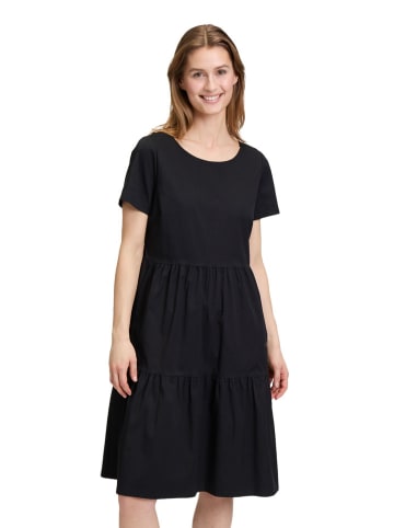 Kleid in Schwarz
