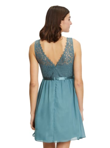 Kleid in Türkis